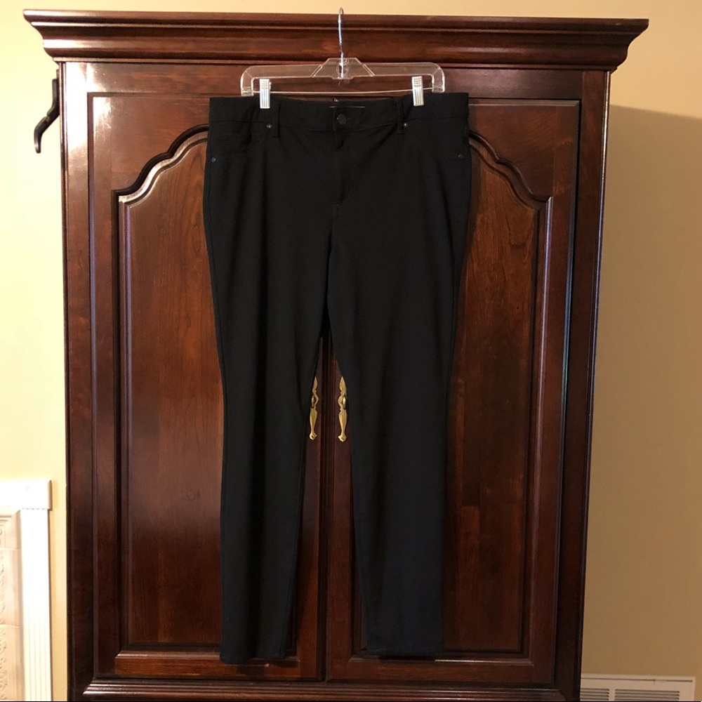 Gloria Vanderbilt Black Skinny Knit Jeans